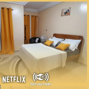 Bedroom-Simple and Comfortable-Colobane, Dakar